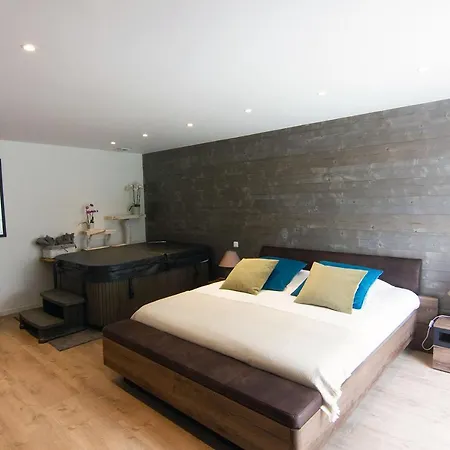 Clos De La Madelaine Guest house *